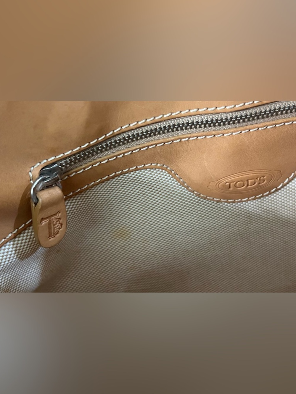 Tod's Camel Natural Leather Double Handle Small Handbag/Tote Bag! - Picture 9 of 14